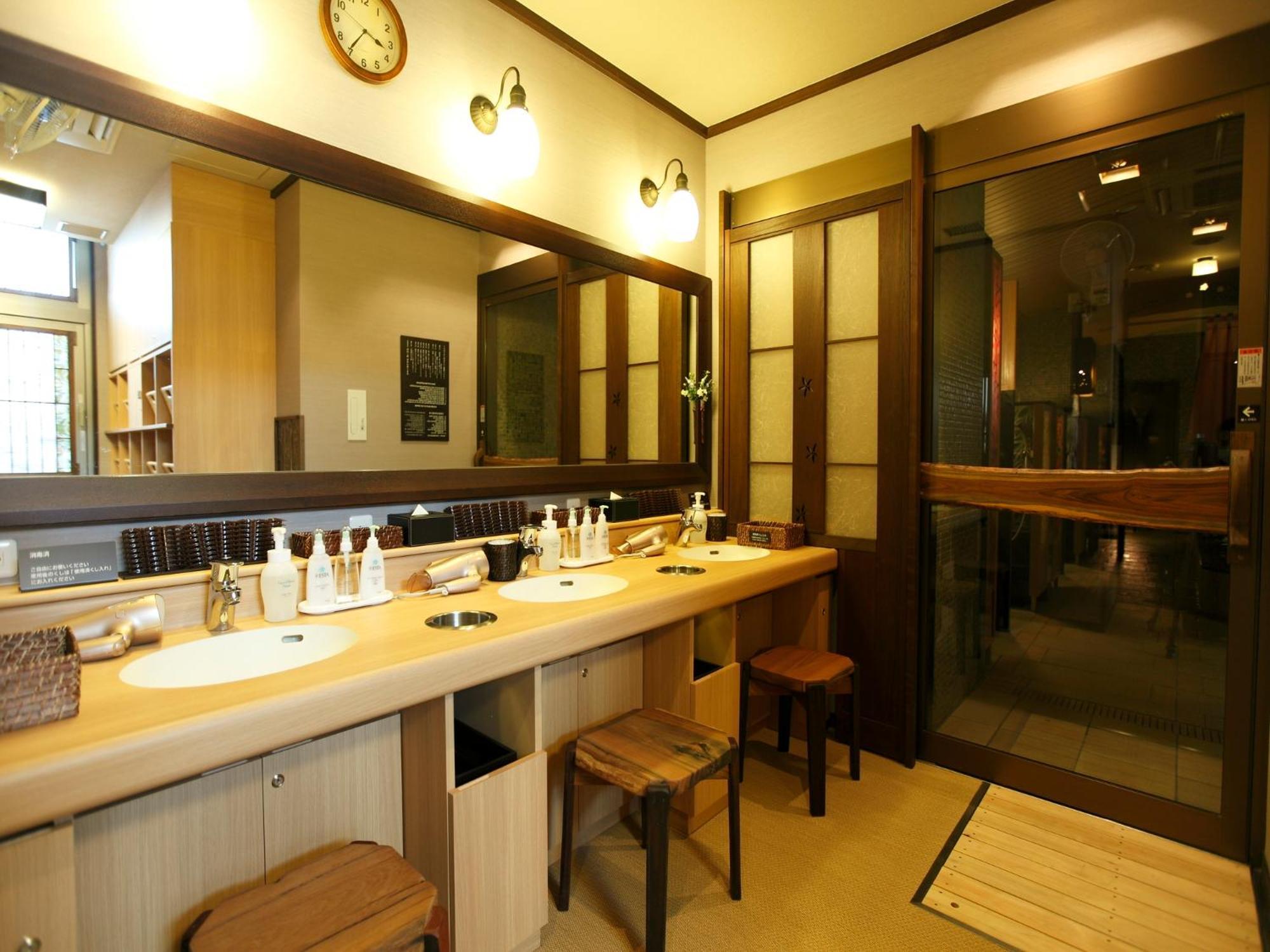 Dormy Inn Premium Wakayama Natural Hot Spring Exterior photo